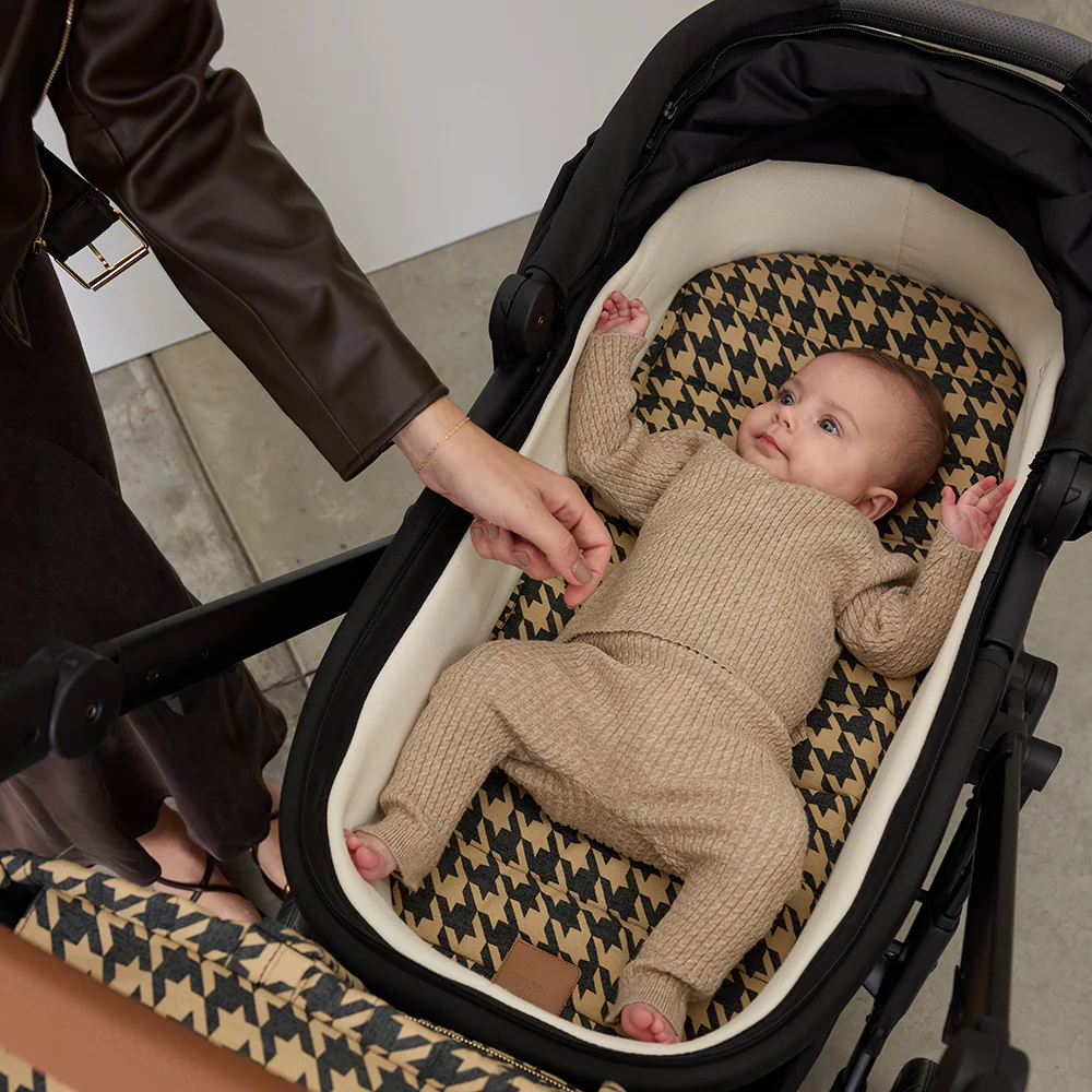 Black Houndstooth Universal Linen Bassinet Liner - Image 3
