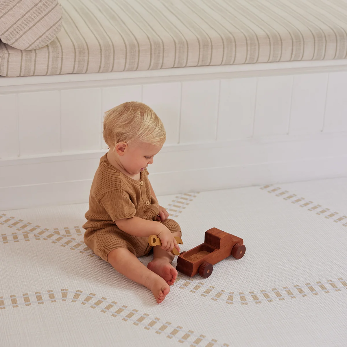 Large Foam Play Mat - Olive Border/Rail - Image 3